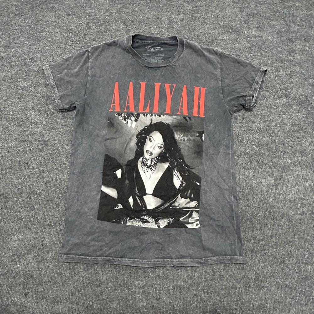 Aaliyah T-Shirt Womens Size S Gray Faded Graphic Vintage Style Short Sleeve Tee